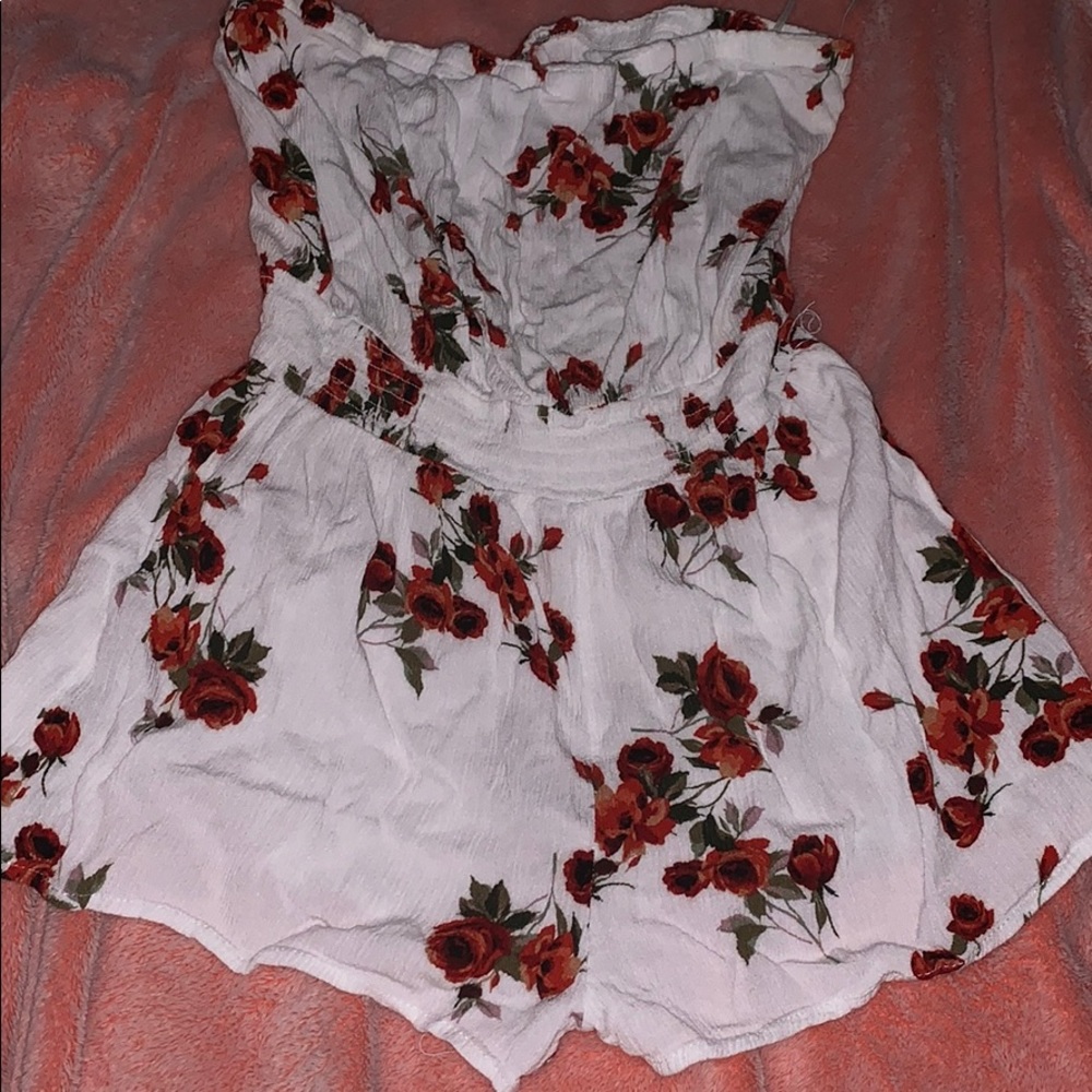 Strapless romper